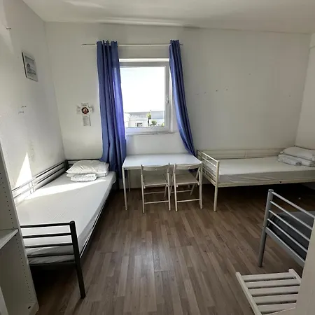 Apartmanhotel Ab *